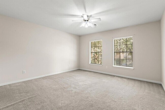 Building Photo - 3718 Stocksbridge Dr