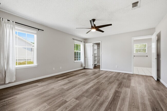 Building Photo - 91 Cedar Beach Cove