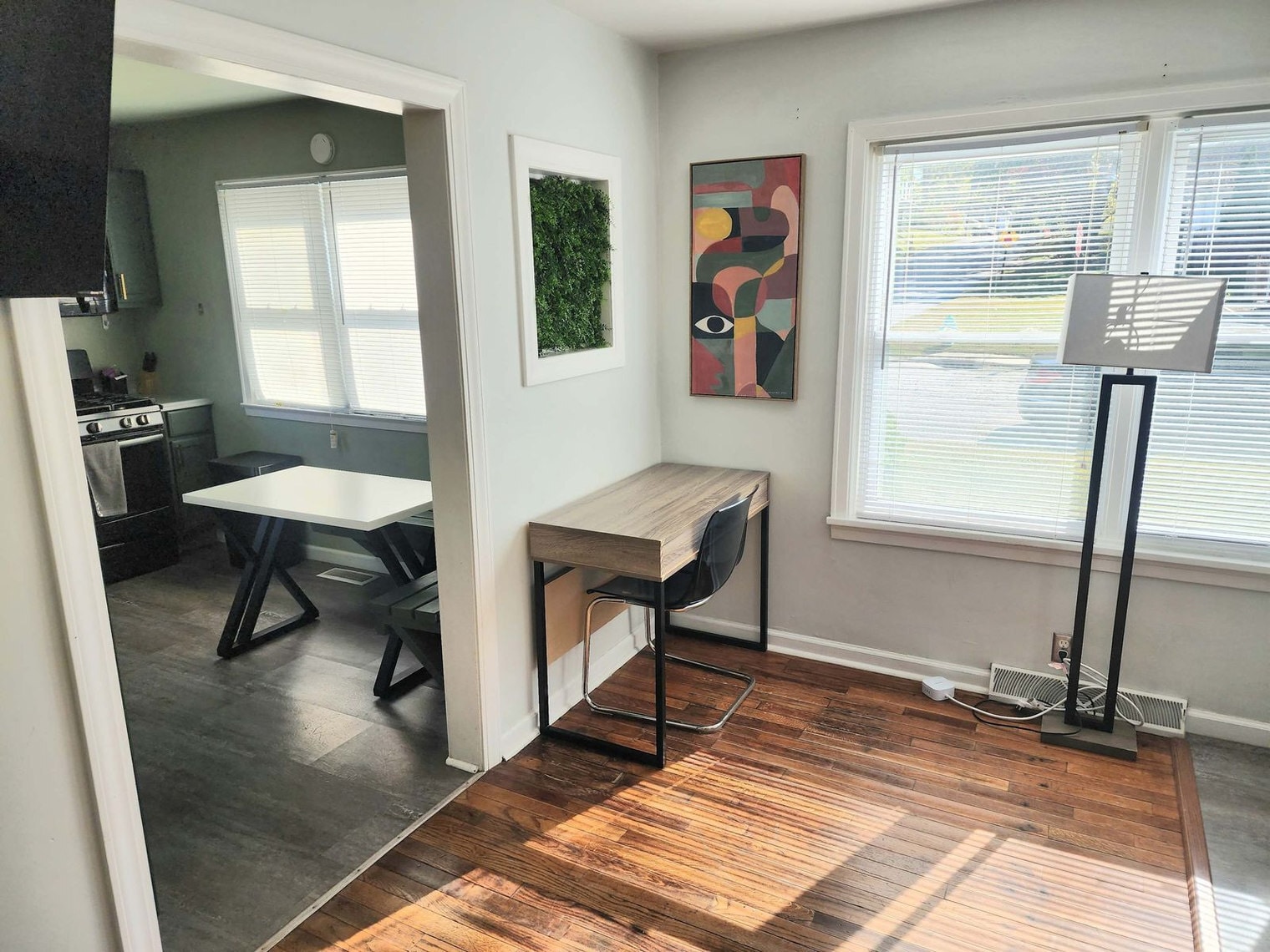 Building Photo - 272 Hoefgen St