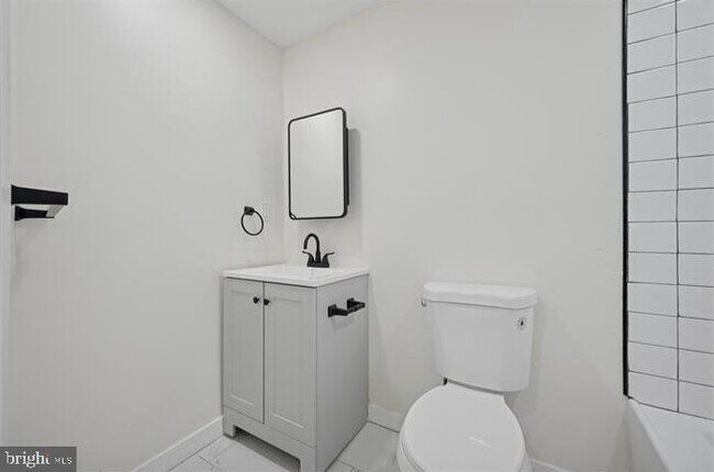 Building Photo - 1819 N Judson St