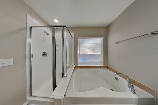 Building Photo - 19923 Juniper Berry Dr