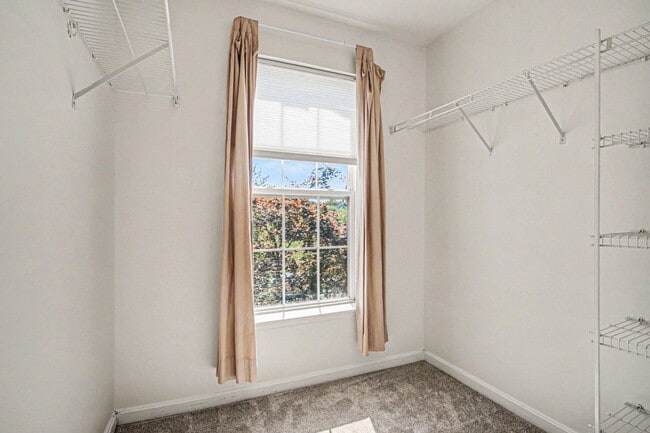Building Photo - 26065 Lands End Dr