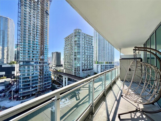 Building Photo - 92 SW 3rd St