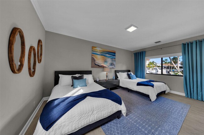 Building Photo - 616 Riviera Isle Dr