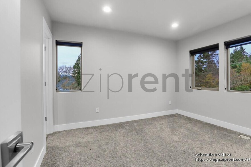 Building Photo - 17530 83rd Pl NE