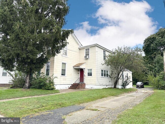 Building Photo - 38 S Main St