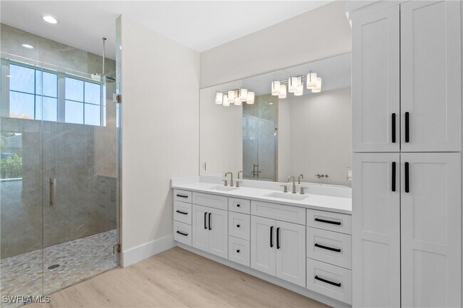 Building Photo - 27061 Serrano Way