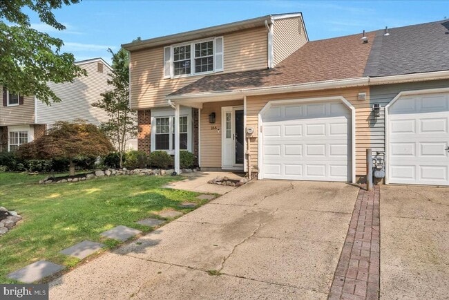 Building Photo - 166 Stratton Ln