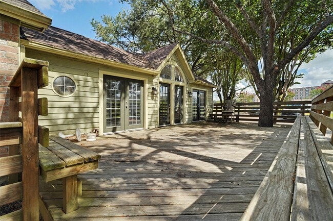 Building Photo - 18800 Egret Bay Blvd