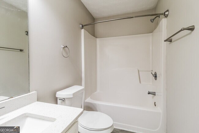 Building Photo - 315 Timberlake Terrace