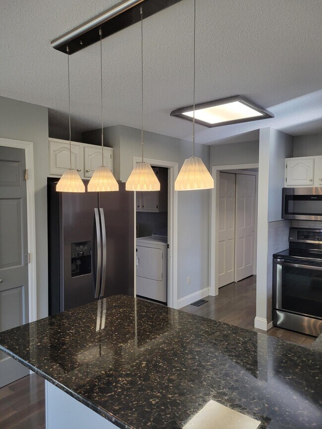 Building Photo - 116 Knollwood Ln