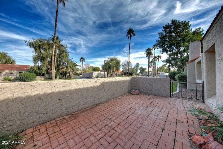 Building Photo - 7001 N Via Camello del Sur