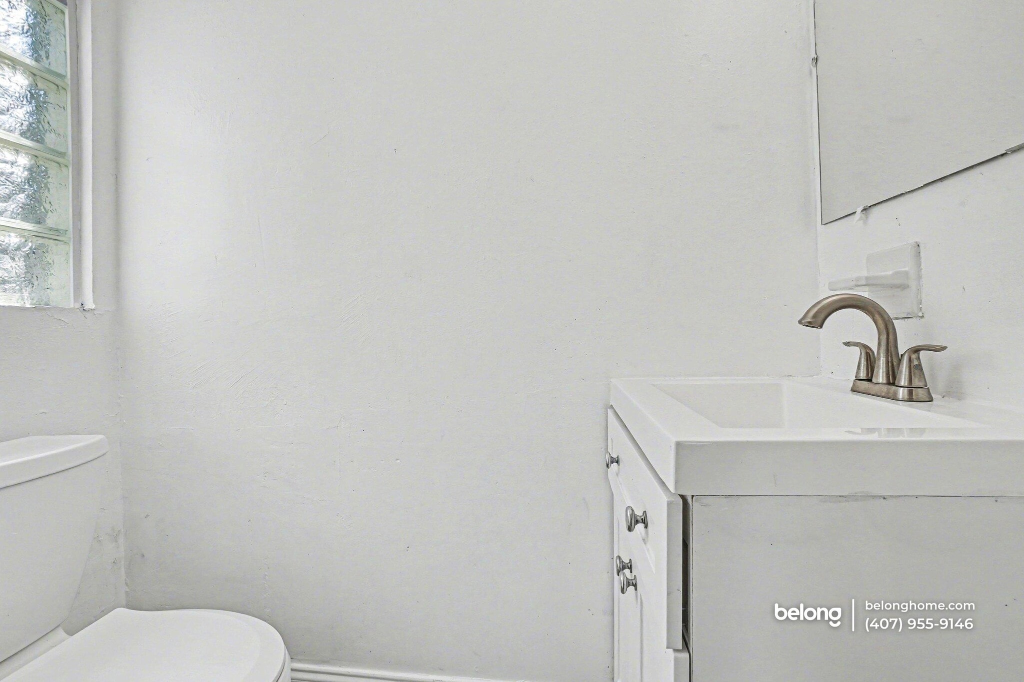 Building Photo - 2507 Stratford Dr