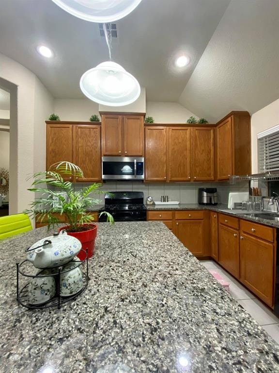 Building Photo - 21494 Kings Bend Dr