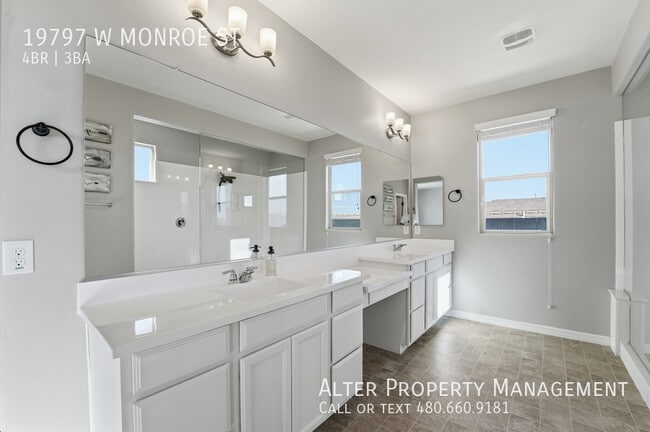 Building Photo - 19797 W Monroe St