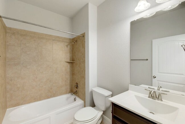 Building Photo - 5644 Siragusa Dr