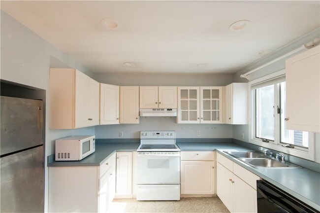 Building Photo - 615 Buena Vista Ave