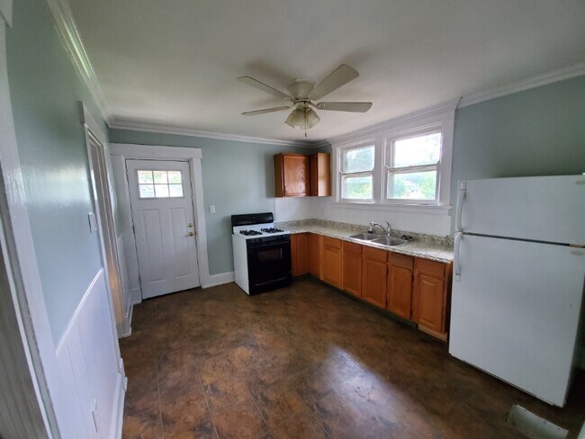 Building Photo - 4609 Whetsel Ave