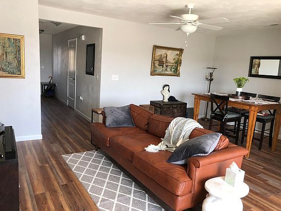 Building Photo - 6849 Village Green Dr