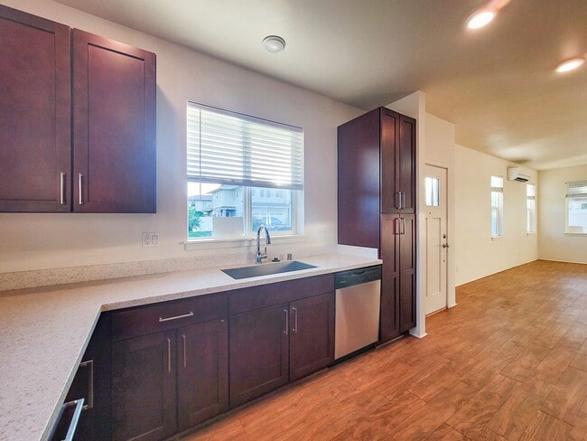 Building Photo - 4BR / 3Bath Home in Haakea at Hoopili!