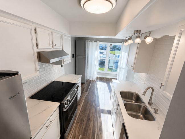 Building Photo - 649 Govenors Way