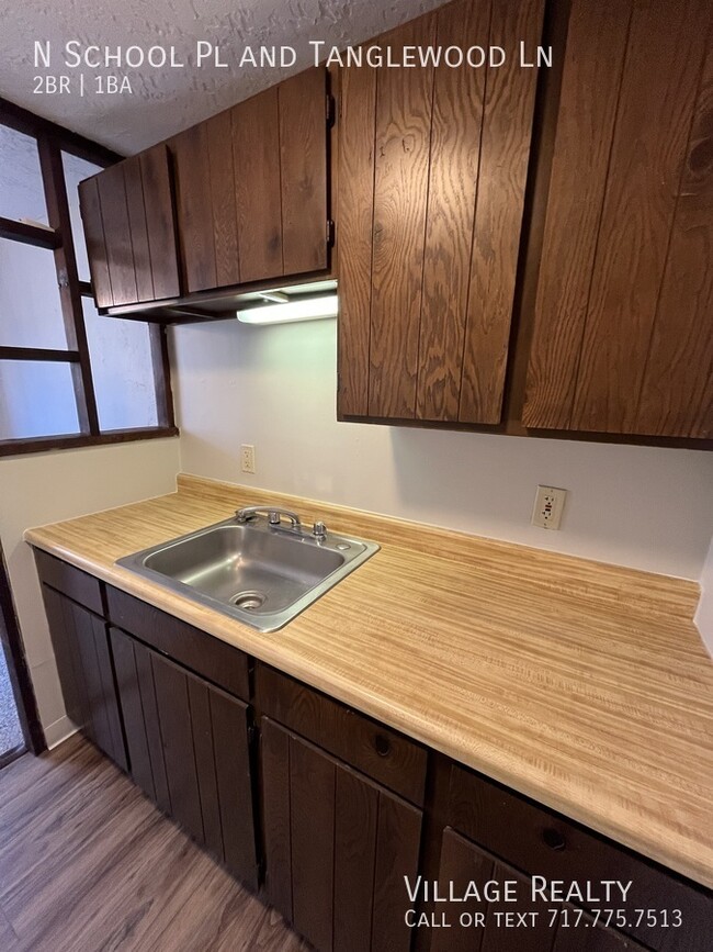 Building Photo - No Steps! Roomy 2-Bed with A/C & Off-Stree...