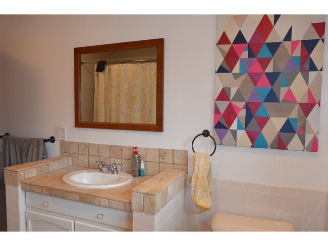 Building Photo - 58 Beech St