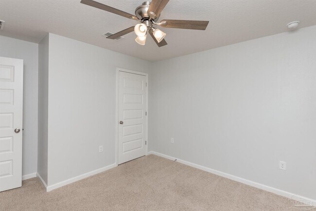 Building Photo - 7486 Oak Lake Blvd