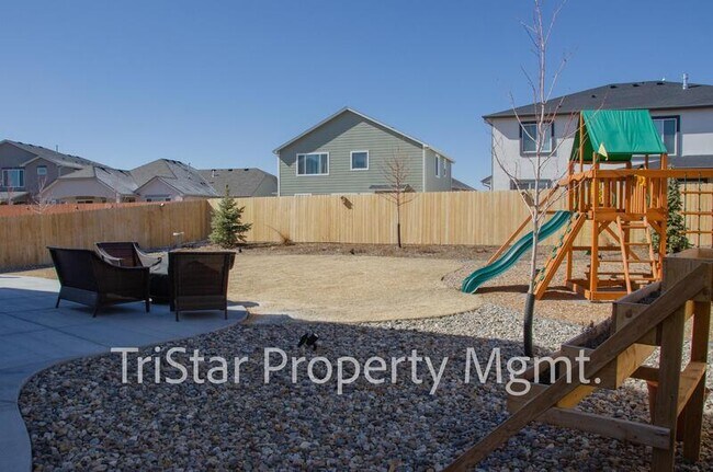 Building Photo - 9746 Porch Swing Ln