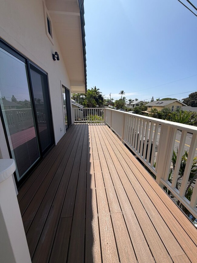 Building Photo - Furnished 4 Bedroom 3.5 Bathroom Whites Sands Beach