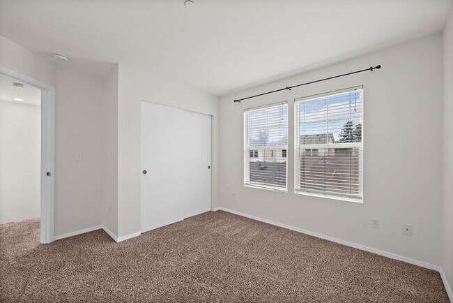 Building Photo - Cozy DuPont Home with Fenced Yard, 2-Car Garage & Minutes to JBLM!