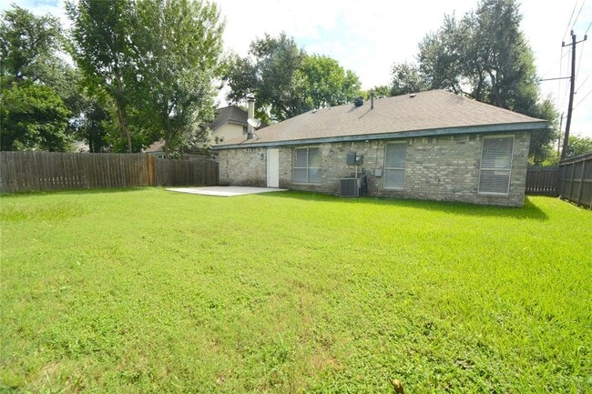 Building Photo - 2511 Barrington Pl Dr