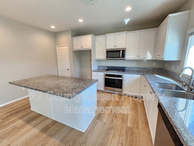 Building Photo - 84649 Merus Ave