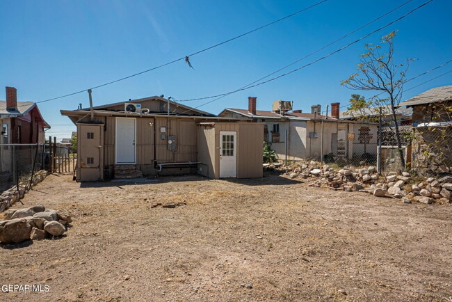 Building Photo - 3611 Mountain Ave