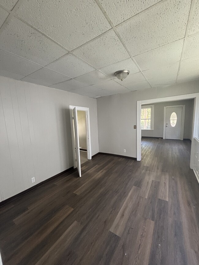 Building Photo - 6819 Hope Ave