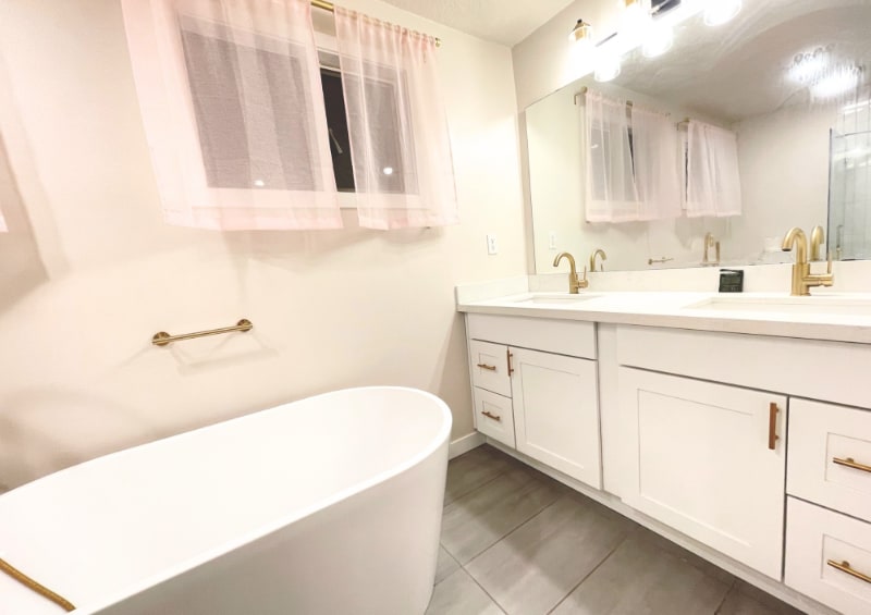 Building Photo - 12515 SE 74th St