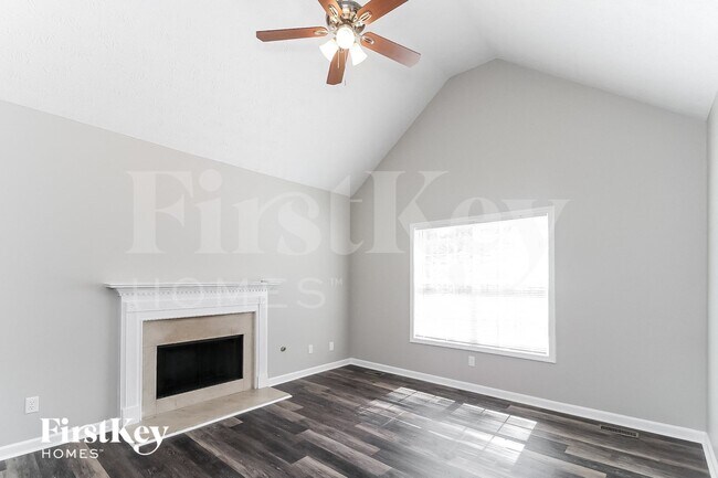 Building Photo - 142 N Springs Dr