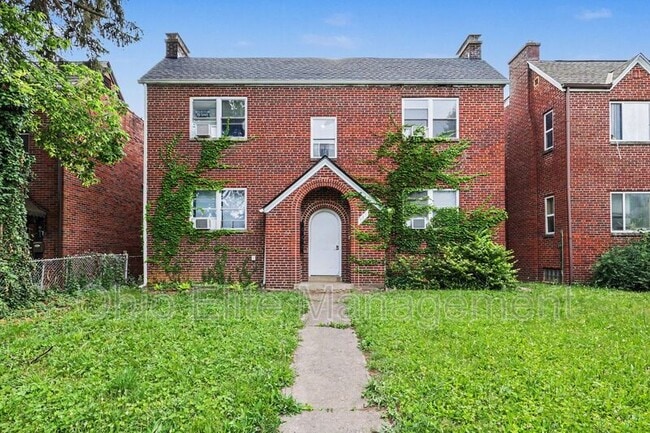 Building Photo - 987 Lilley Ave