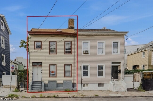 Building Photo - 143 20th Ave