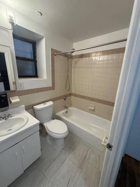 Building Photo - 1129 Prospect Ave