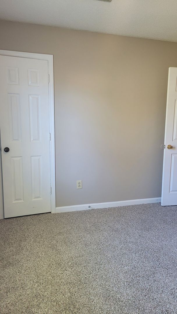 Building Photo - 614 Trevor St