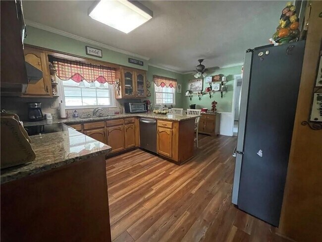 Building Photo - 3633 Loganville Hwy SW