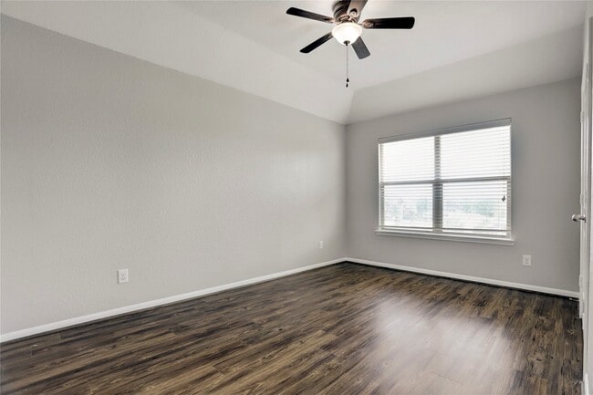 Building Photo - 6007 Pomme Bay Pass