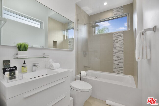 Building Photo - 6379 Colgate Ave