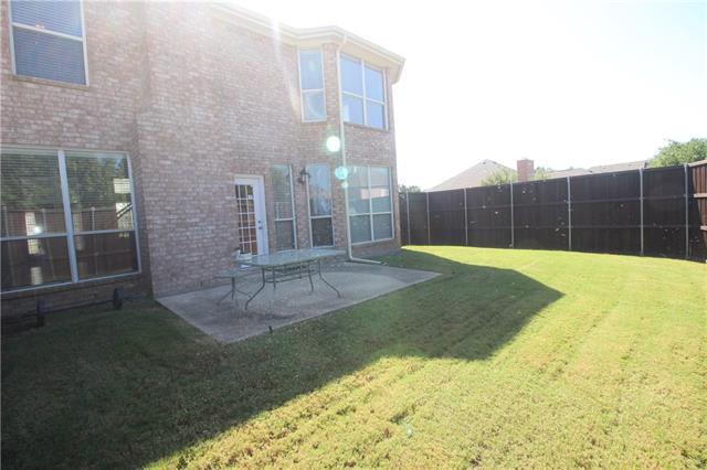 Building Photo - 3845 Gillespie Dr