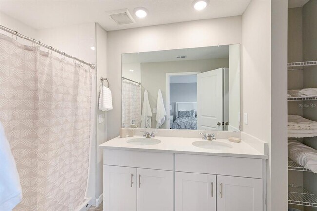 Building Photo - 17063 Coral Key Dr