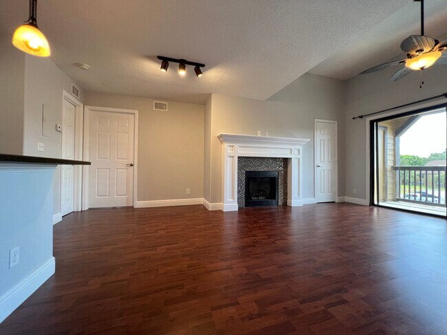 Building Photo - 364 Northpointe Ct