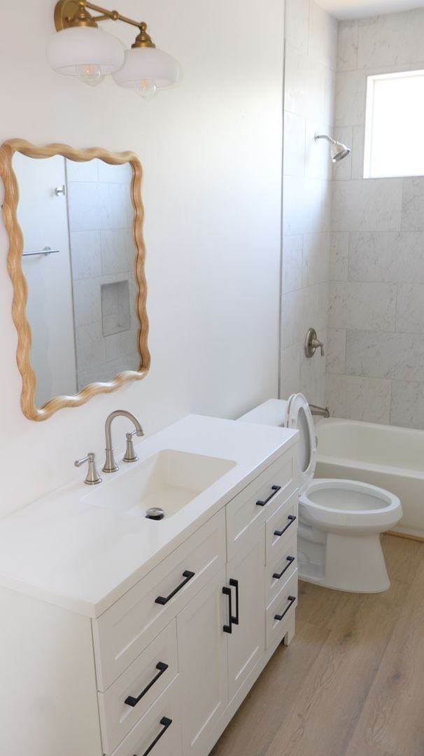 Building Photo - 3 bedrooms 2 baths Duplex- ADU style.