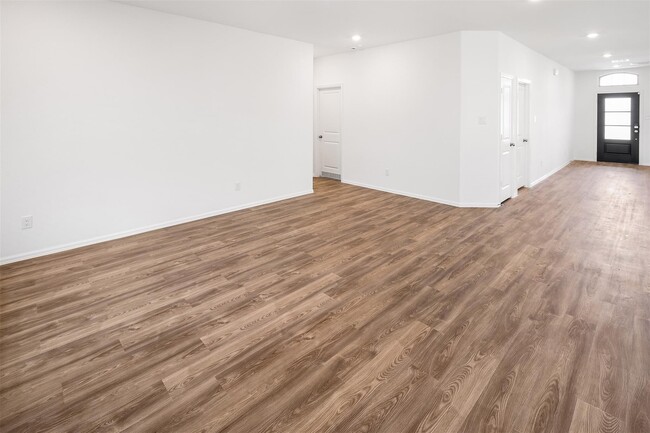 Building Photo - 5508 Knox Lndg Dr