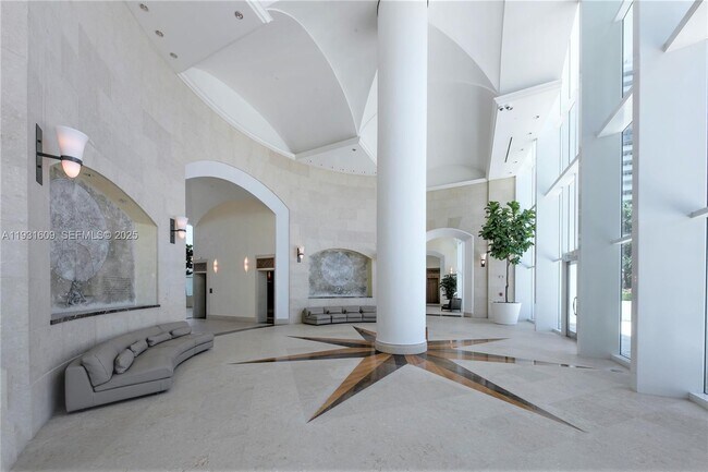 Building Photo - 1643 Brickell Ave